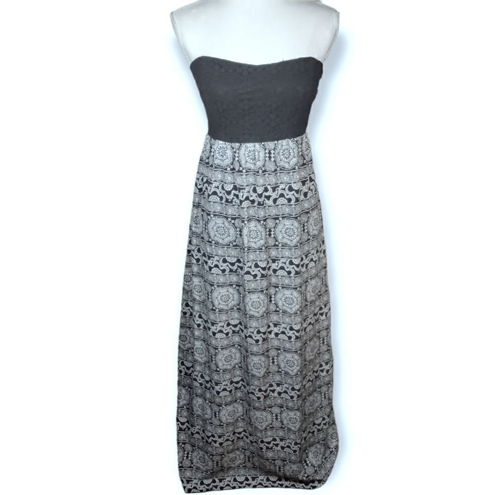 BLACK & CREAM/WHITE STRAPLESS CUTOUT MAXI DRESS SZ.S EUC